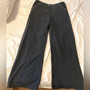 Wide-leg, low rise pants.